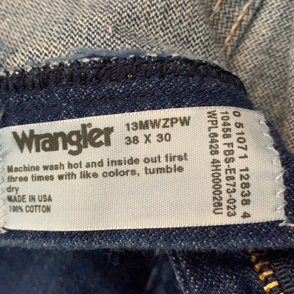Men’s Wrangler Jeans - Picture 3 of 3